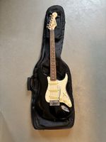 Squier Stratocaster Black Electric Guitar Indonesia s/n IC08
