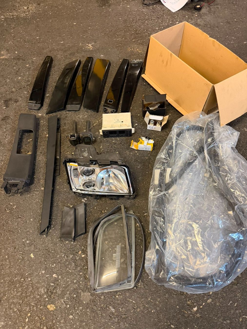 Audi Accessori per altri veicoli: Restposten Quattro S6 Plus Teile ab 1.- – Usato da Altendorf venduto da Faessler04