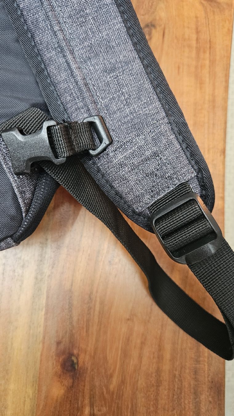 Dakine Zaini: Dakine Rucksack grau 25l – Nuovo (secondo la descrizione) da Schaffhausen venduto da apa_7xt7 6