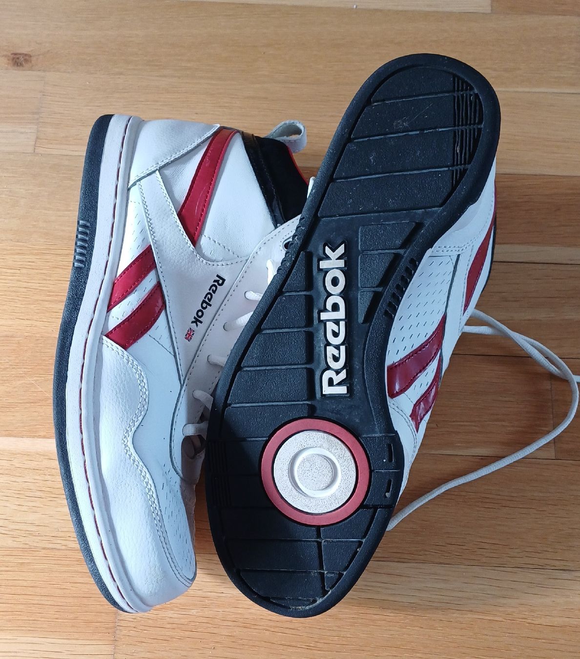 Reebok Herrenschuhe: Reebok Turnschuhe Gr 45.5 – Gebraucht aus Pfeffikon LU von SY-YoLo 3
