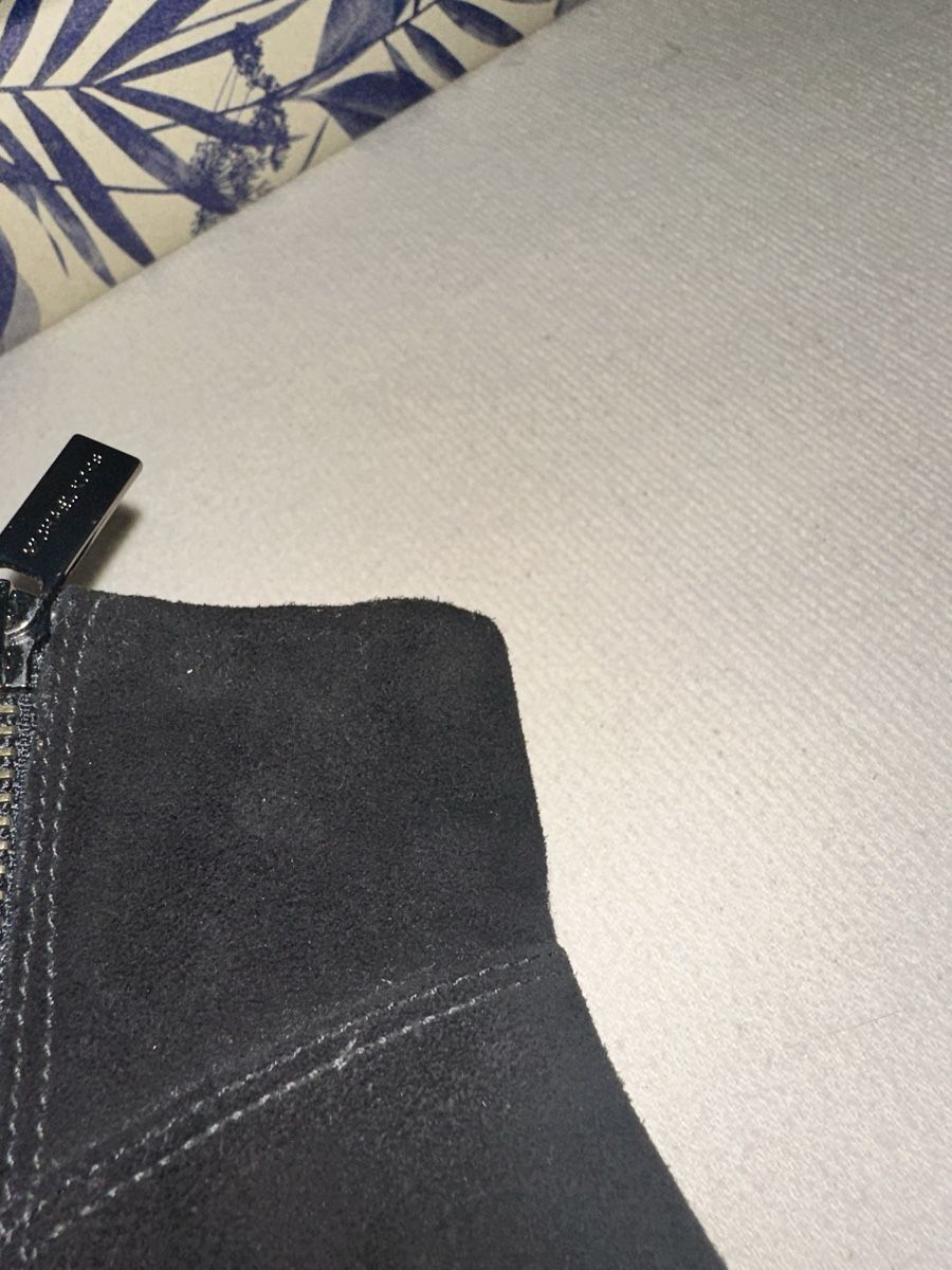 Michael Kors Scarpe da donna: Bottines Michael Kors T 35.5 en daim noir. – Usato da Versoix venduto da sne_zx2d 4