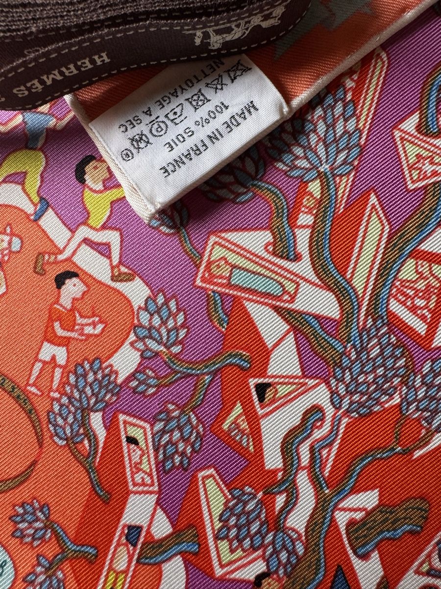 Hermès Foulard & Sciarpe: Hermès carré neuf Exposition Universelle – Nuovo e nell'imballaggio originale da Genève venduto da Allisgood 4