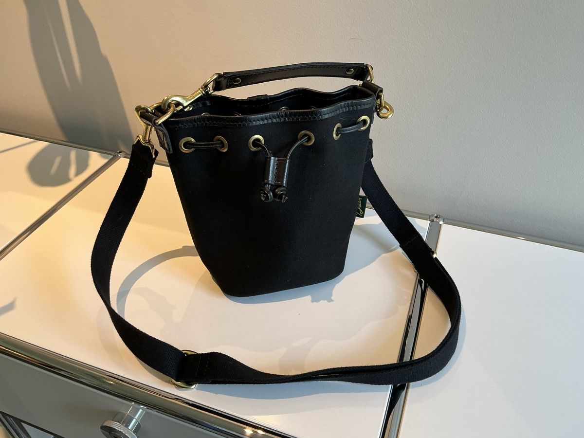 Borse da donna: Kleine Beuteltasche von Brady  – Usato da Zürich venduto da lukasg.meier