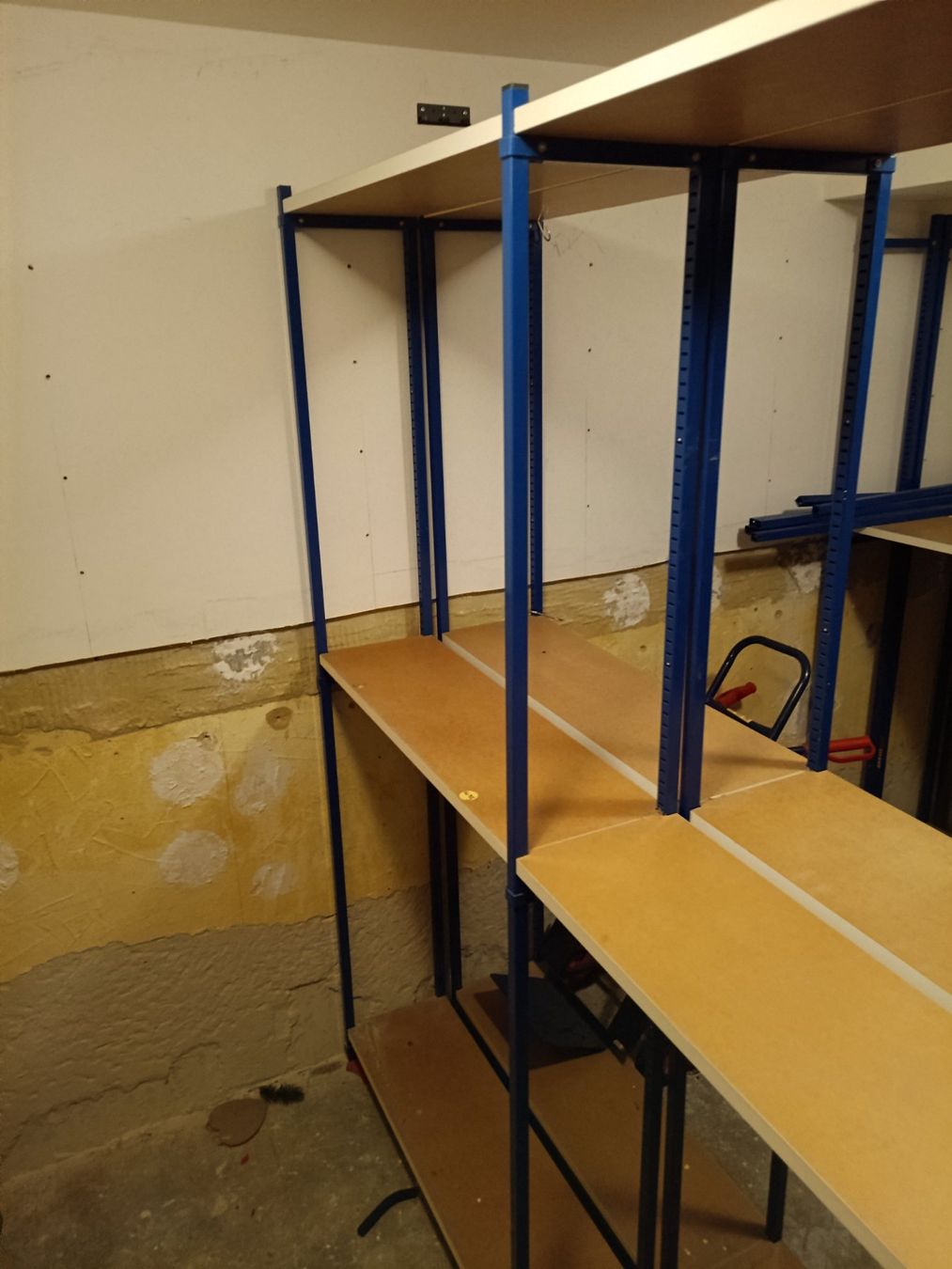 Scaffali: Lagergestell kombinierbar – Usato da Fehren venduto da Dneper68