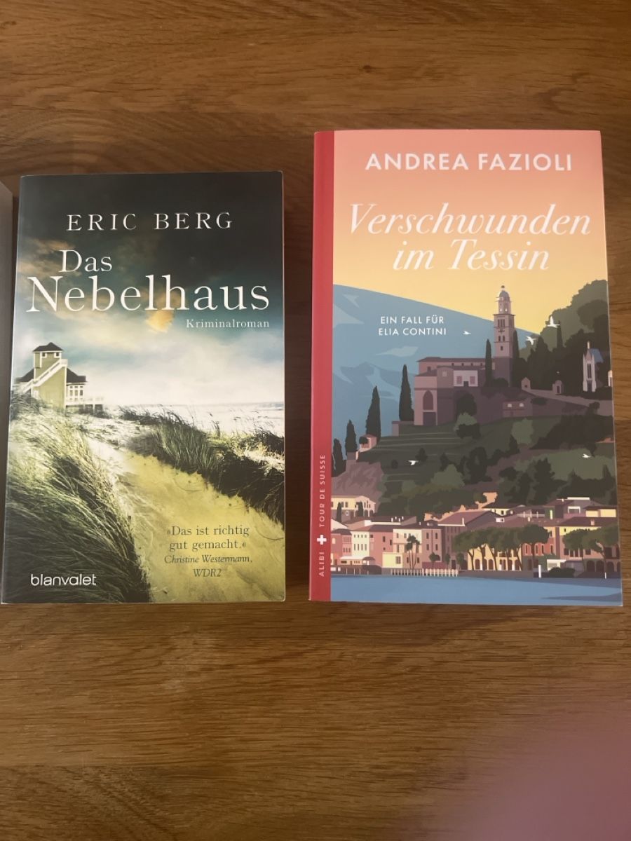 Livres: 4 Kriminalromane ungelesen  – Neuf avec emballage d'origine à Uznach par Apuutze 2