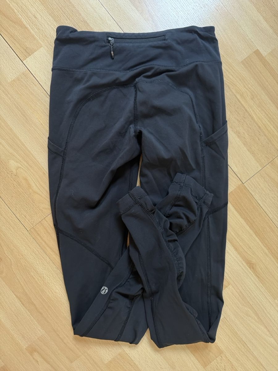 Lululemon Leggings: Lululemon leggings black size 2 used condition – Gebraucht aus Zürich von Rochfordevelyn 3