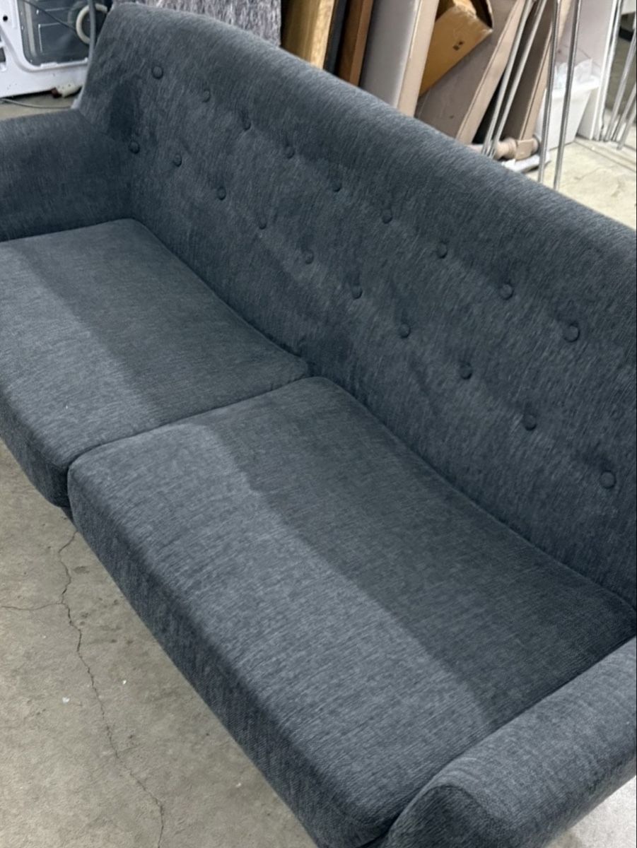 Divani: 2 Sofas Skandi grau Stoff. Zustand gut – Usato da Adliswil venduto da Relsip 4