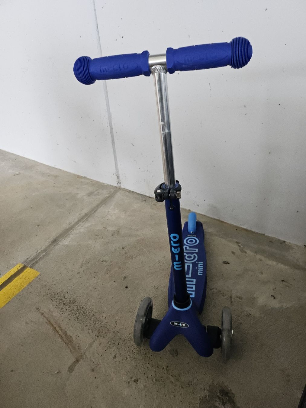 Micro Fahrzeuge für Kinder: Balance bike & Mini Micro Scooter &Velo – Gebraucht aus Galgenen von gla_d69t 1