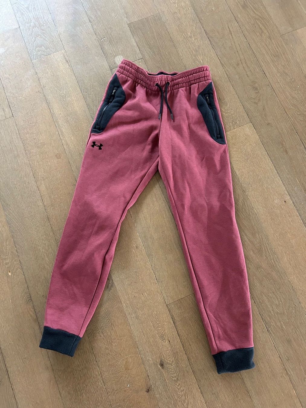 Lotti di vestiti: Under Armour Trainingsanzug – Usato da Stadel venduto da jeremiekel 2