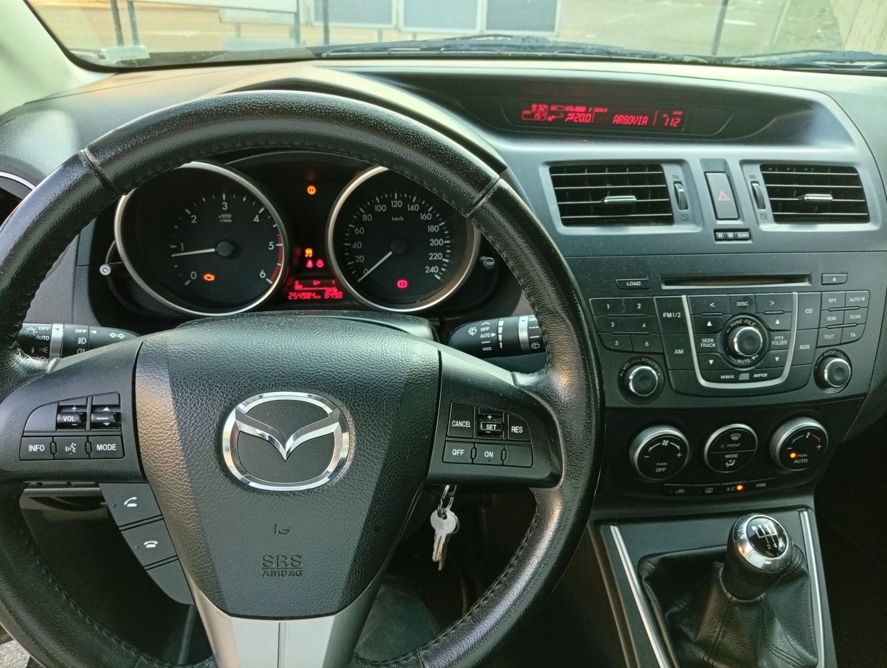 Mazda Automobili: Mazda 5 1.6 diesel 7 platzer – Difettoso da Lichtensteig venduto da ktr_cnm8 4