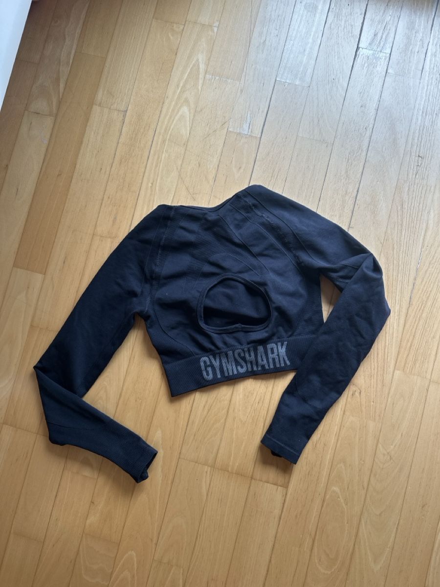 Gymshark Lotti di vestiti: Gymshark (Leggin & Top) – Usato da Rickenbach-Sulz venduto da hel_yx9y 4
