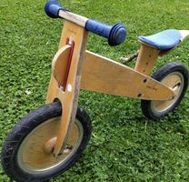 LikeAbike Laufrad aus Holz von Kokua