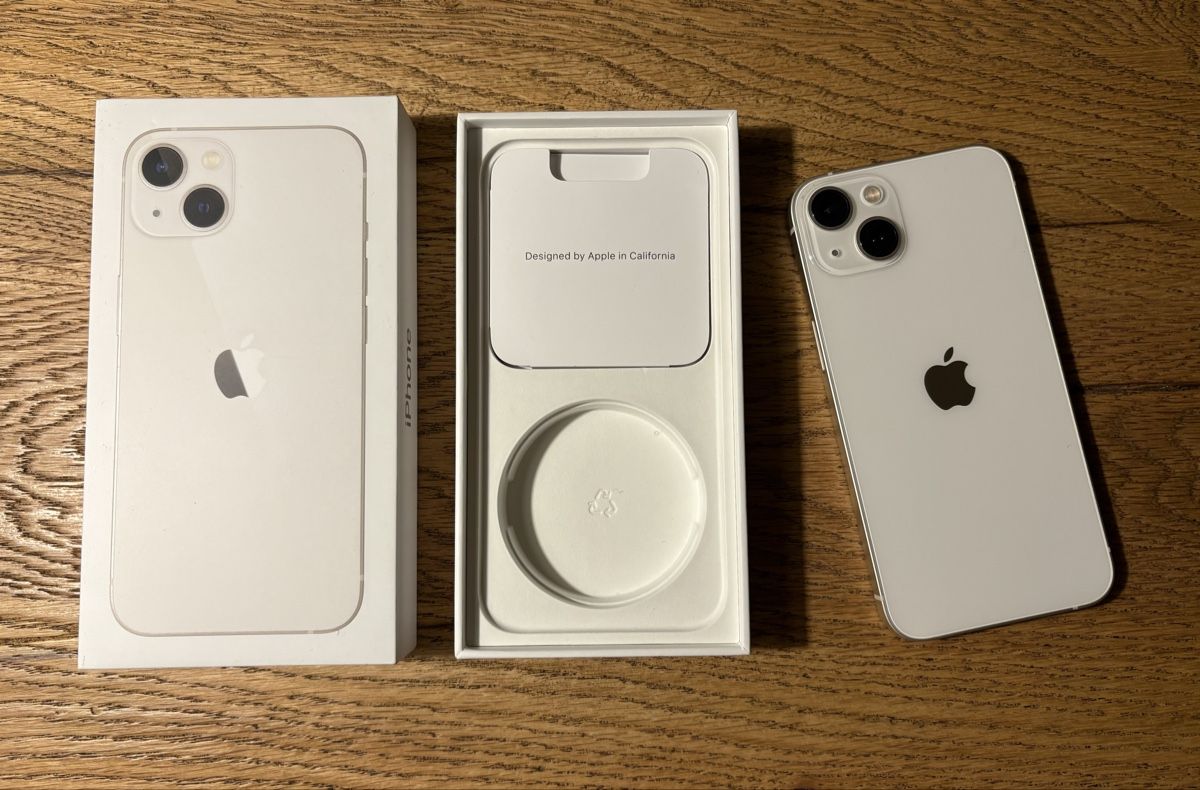 Apple Handys / Smartphones: iPhone 13 weiss 128 GB – Gebraucht aus Luzern von  1