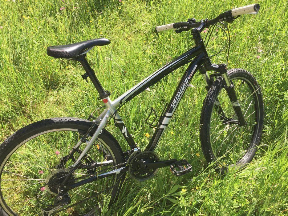 Specialized hardrock sport deals 2011