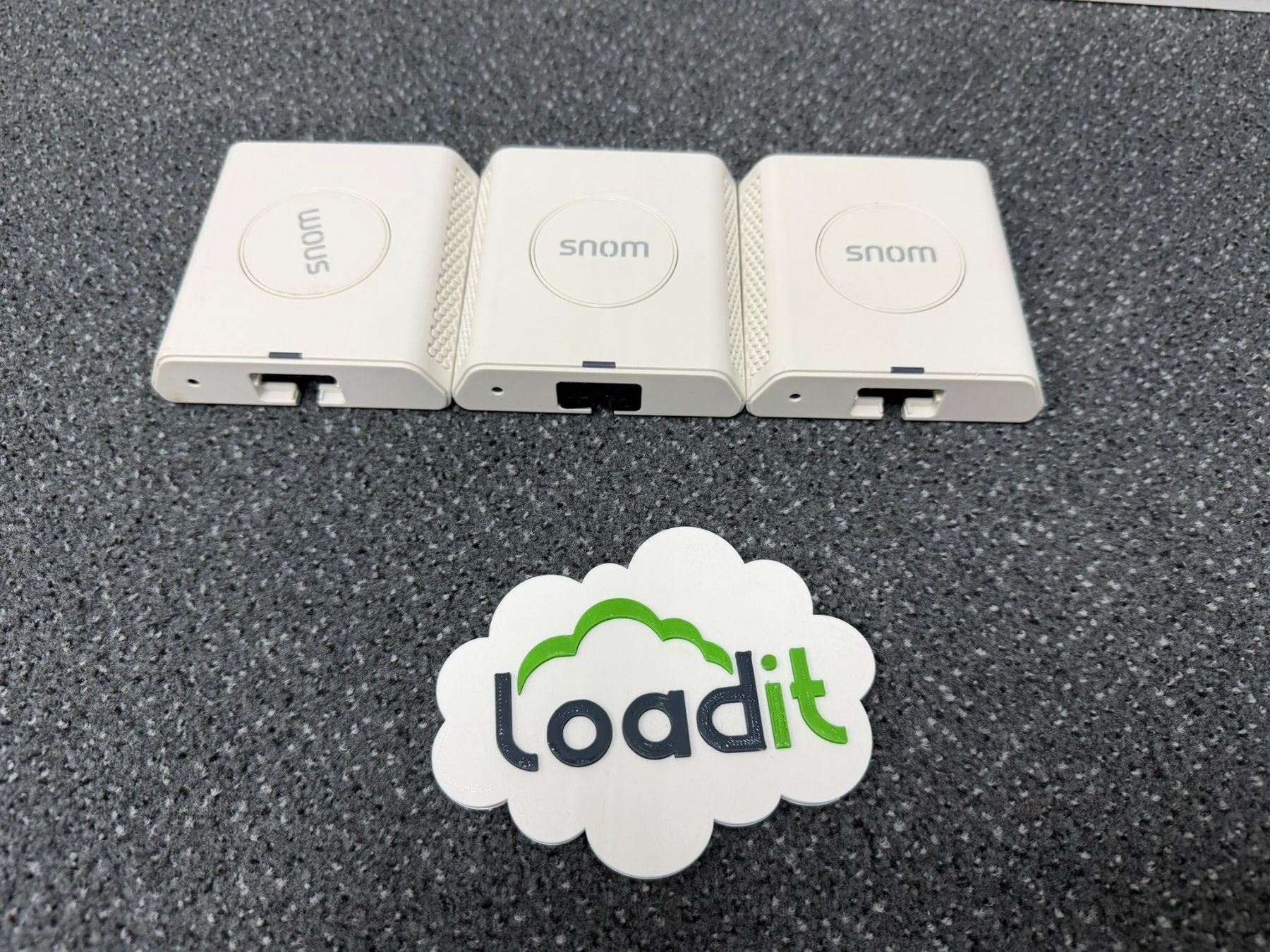 Snom Telefoni: 3 x Snom M400 DECT VoIP-Basisstation – Usato da Hünenberg venduto da loaditAG