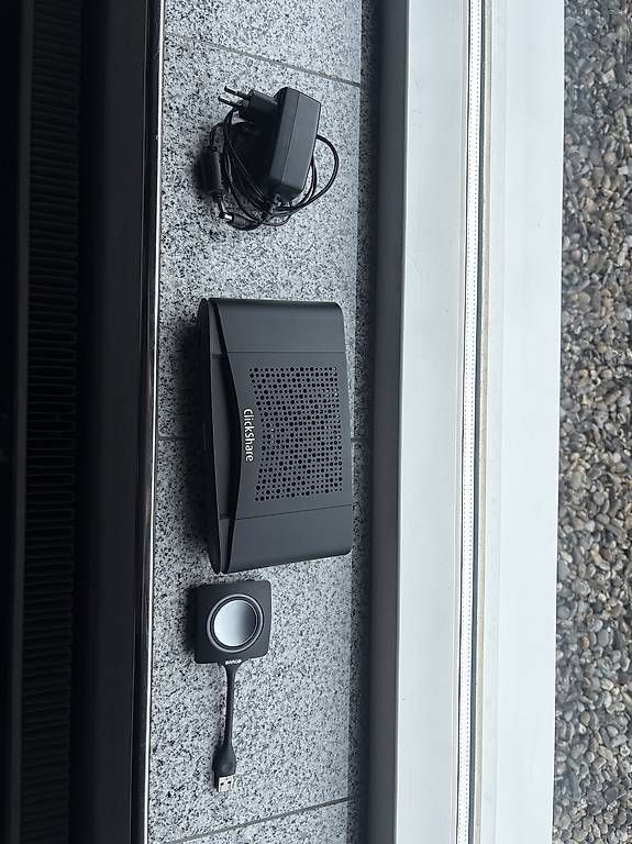 Unità & Adattatore: Barco ClickShare CS-100 wireless Präsentationssystem – Usato da Cazis venduto da The_Chance 4