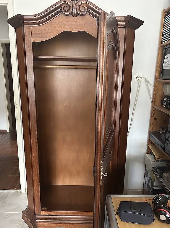 Armadi: Bauernschrank – Usato da Riehen venduto da Rodiba 1