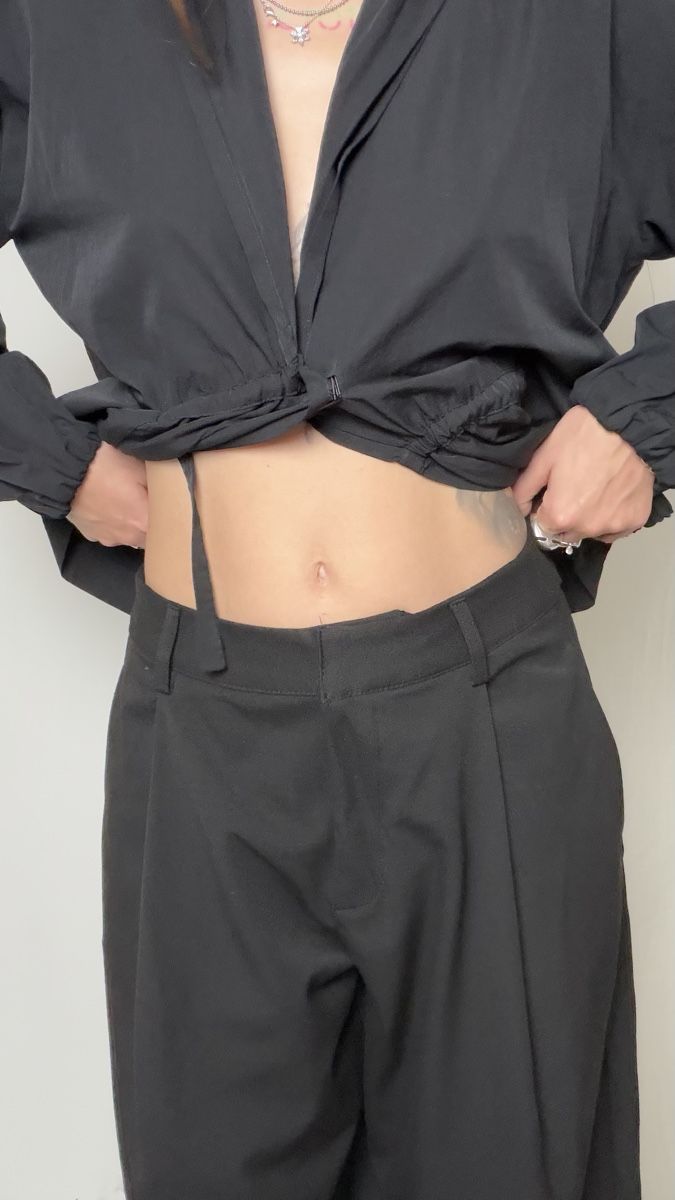 Pull&Bear Pantaloni: Pull&Bear balloon black pants with pockets,  Size S – Nuovo e nell'imballaggio originale da Knonau venduto da Grapesvintage 5