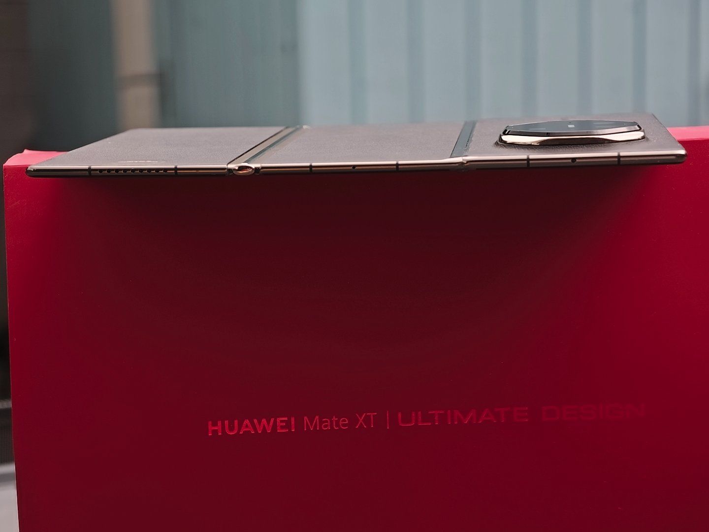 Huawei Telefoni cellulari / Smartphones: Huawei Mate XT Ultimate Trifold Smartphone 1TB – Usato da Mönchaltorf venduto da Cyman7 1