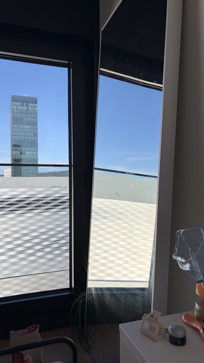 Miroirs: Mirror – D'occasion à Basel par den_5kvn