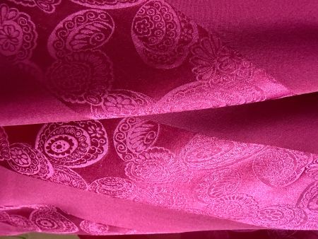 Foulard 100% Seide  Zustand: NEU  Farbe: Burgunderrot 90x90