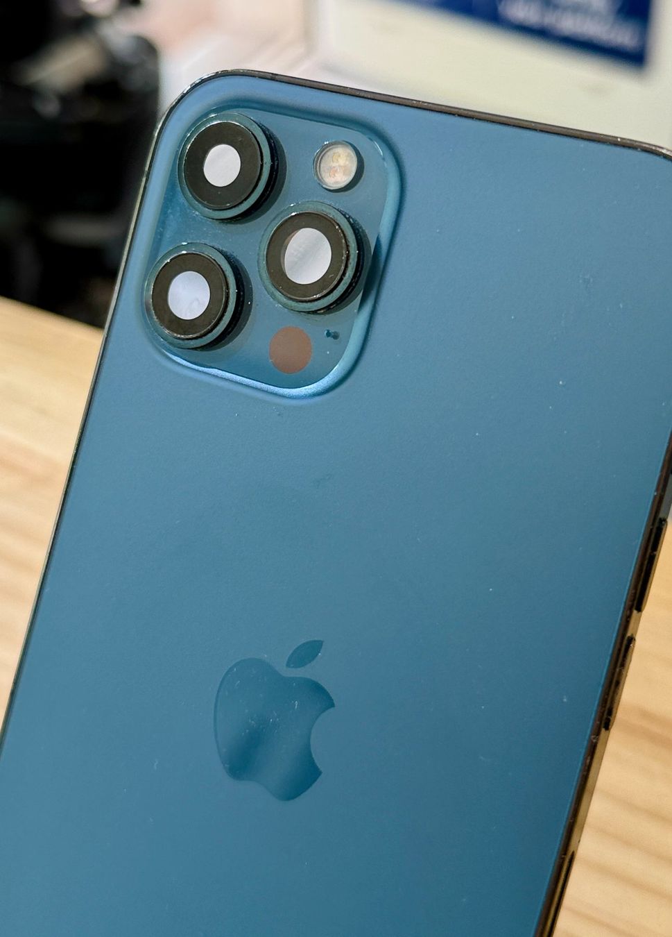 Apple Telefoni cellulari / Smartphones: Châssis Complet iPhone 12 Pro Max Graphite (Origine Demonté) – Usato da Morges venduto da DA-repa 4