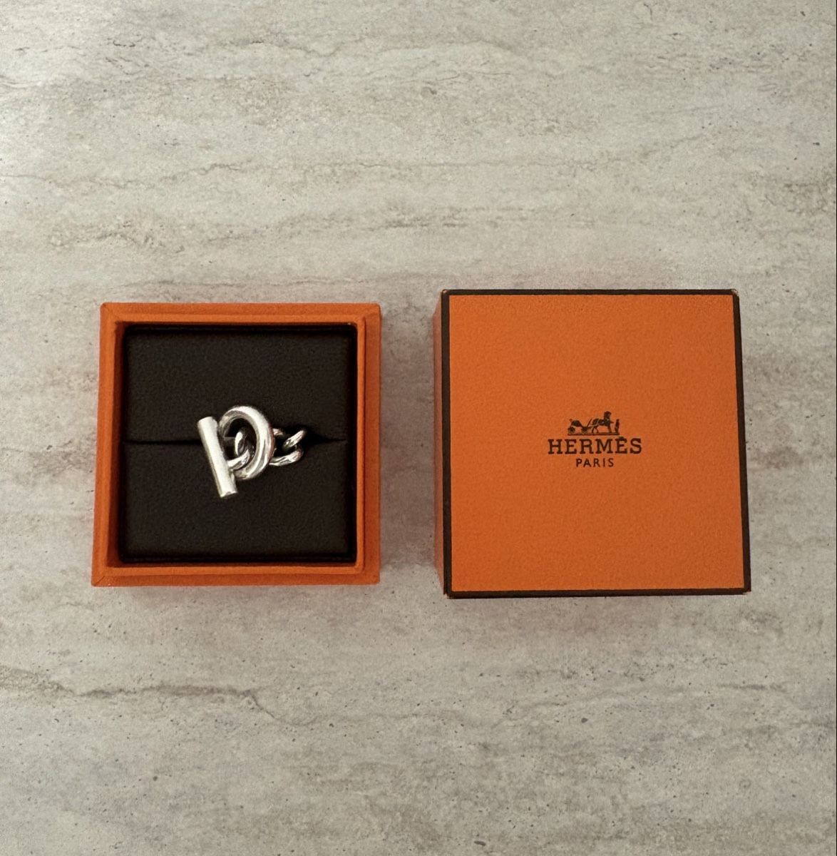 Hermès Bagues: Bague Croisette Hermes  – D'occasion à Genève par ora_qwv9