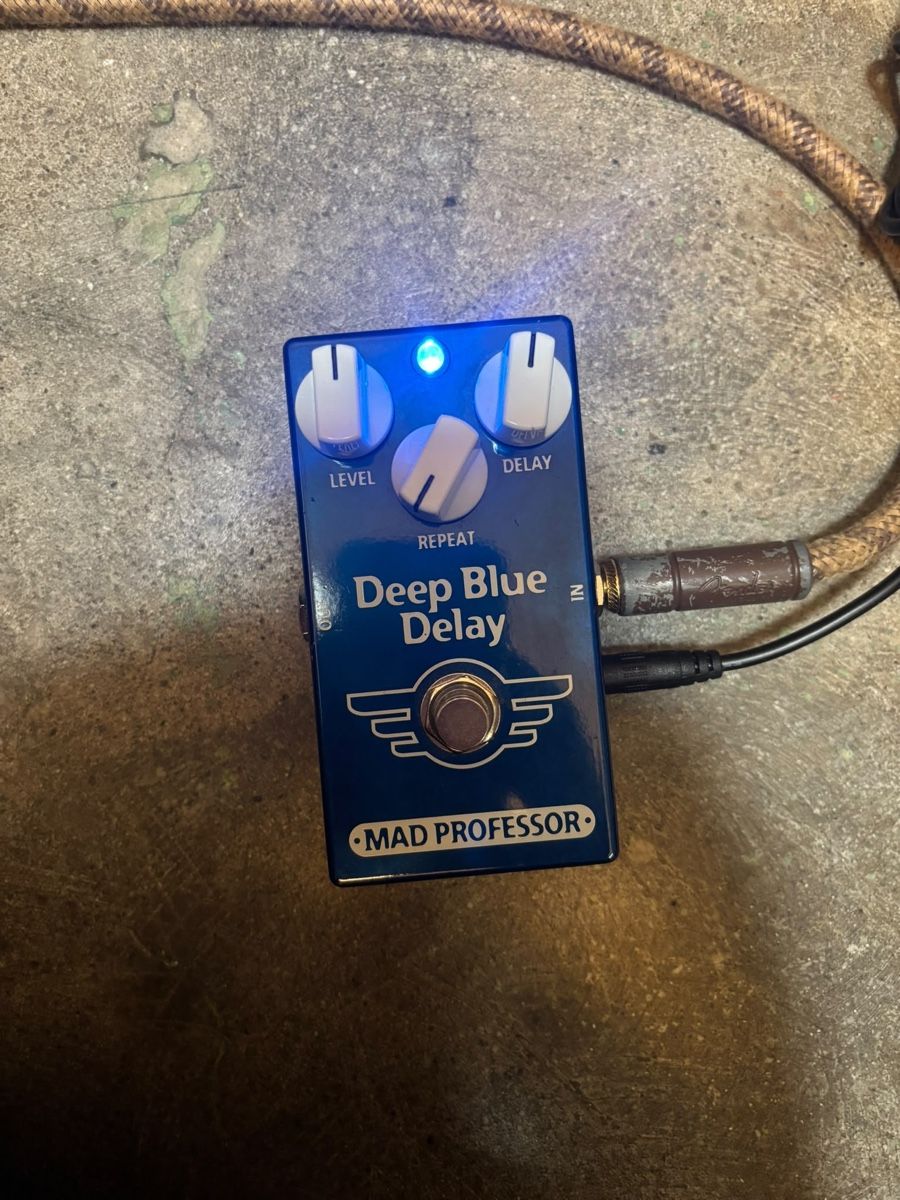 Mad Professor Amplification Musikinstrumente: MAD professor deep blue delay – Gebraucht aus Carouge GE von charmettes 1