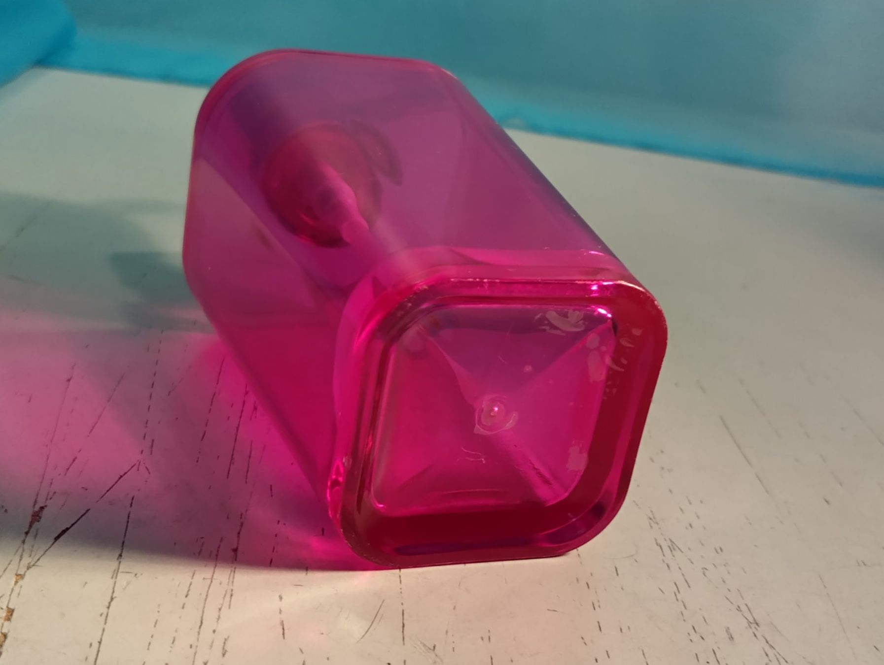 Seifenschalen: Seifenspender pink, Kunststoff – Gebraucht aus Bellach von JingleCherry 2