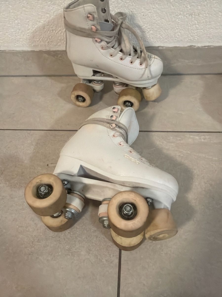 Patins à roul. & inline: Rollschuhe – D'occasion à Buttikon SZ par alf_g6sd 1