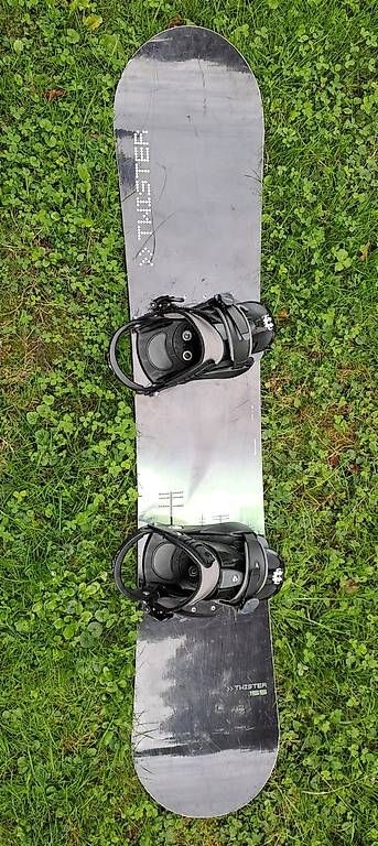 Boards: Snowboard Twister 155cm – Gebraucht aus Zürich von Aedu42