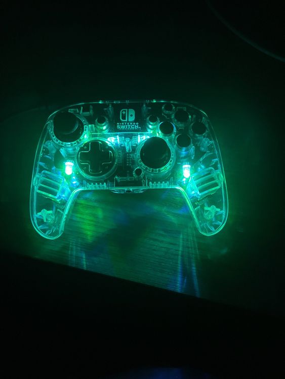 Nintendo Switch Afterglow Controller Kaufen auf Ricardo