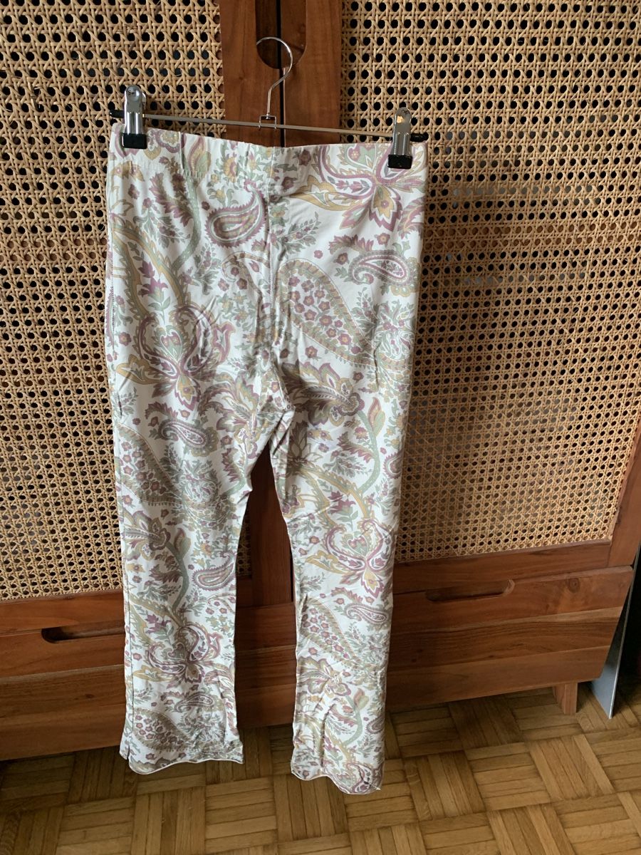 Urban Outfitters Leggings: Bootcut Leggins – Usato da Zürich venduto da salosae 1