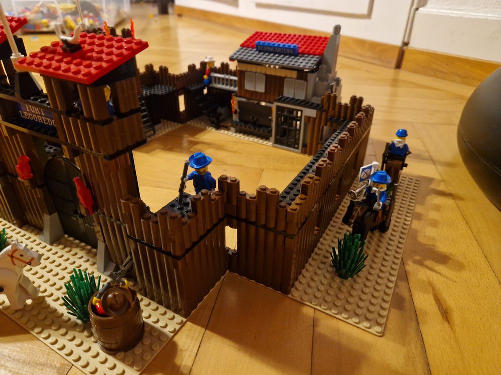 Lego: Fort Legoredo 6769 (99% komplett) | Kaufen auf Ricardo