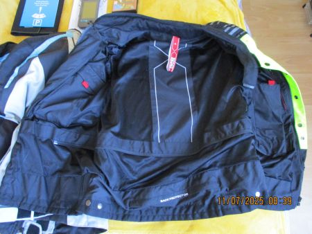 MOTORRADJACKE GRÖSSE XL