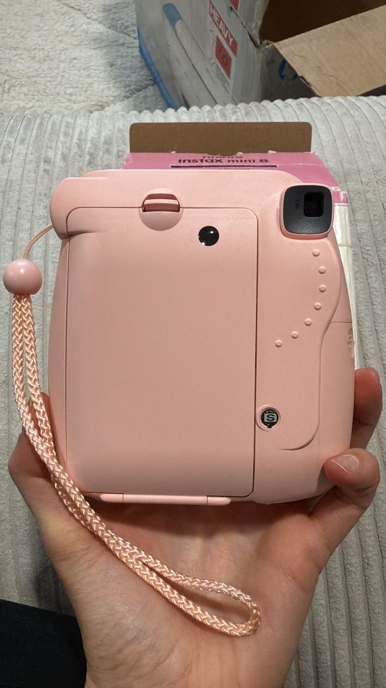 Fujifilm Fotocamera: FujiFilm Instax mini 8 – Usato da Aeugst am Albis venduto da AnaisS99 1