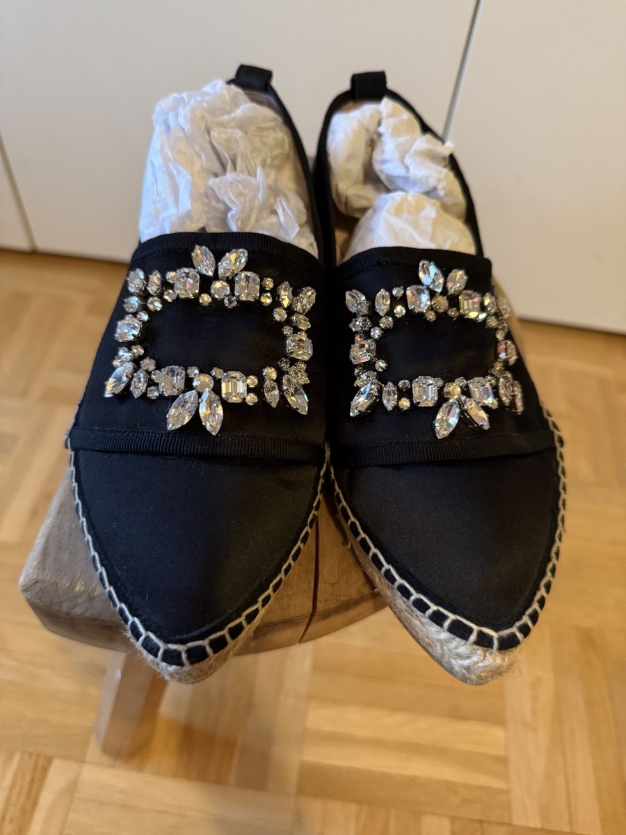 Scarpe da donna: Roger Vivier Satin Espadrilles – Nuovo (secondo la descrizione) da Versoix venduto da pen_6hgs