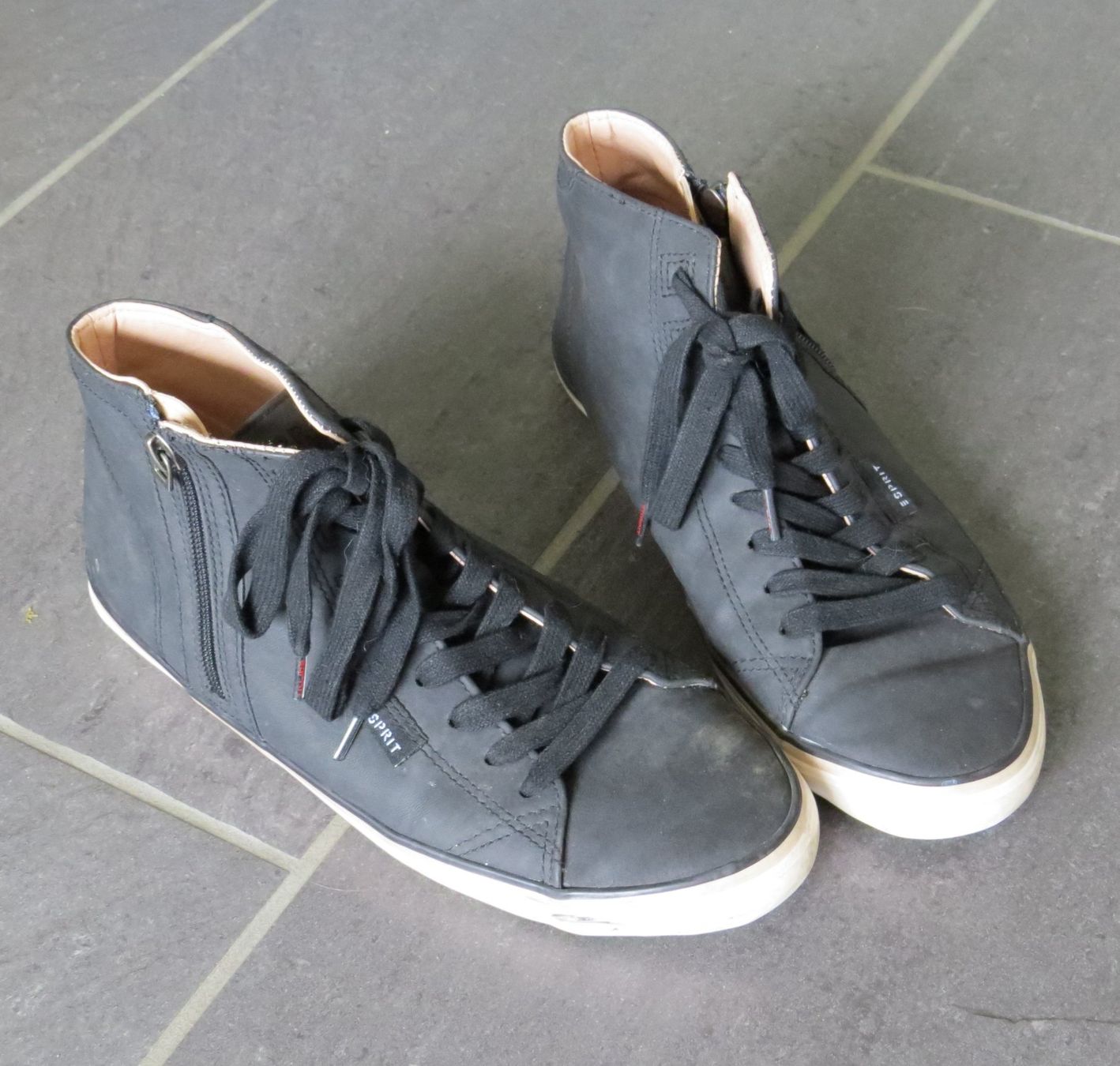 Esprit Damenschuhe: Sneaker ESPRIT Gr.40 – Gebraucht aus Langenthal von Steinadler129