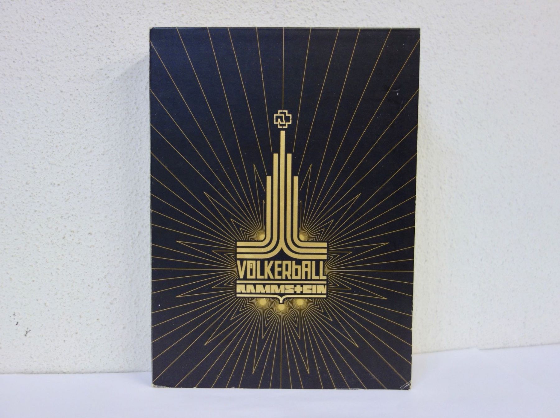 CD: CD + 2 DVD RAMMSTEIN / VÖLKERBALL – Nuovo (secondo la descrizione) da Kerzers venduto da djstarsky73