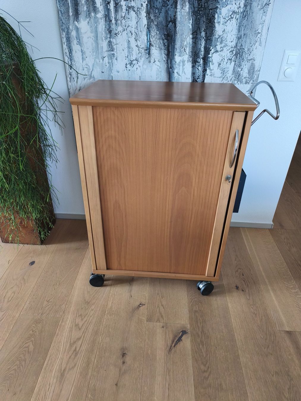 Banconi: Bürotrolley – Usato da Möriken AG venduto da hsdinfo