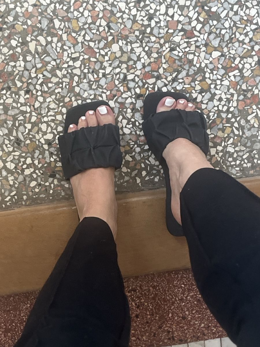 Damenschuhe: schwarz matte Slippers – Gebraucht aus Arch von sibylle.anne 2