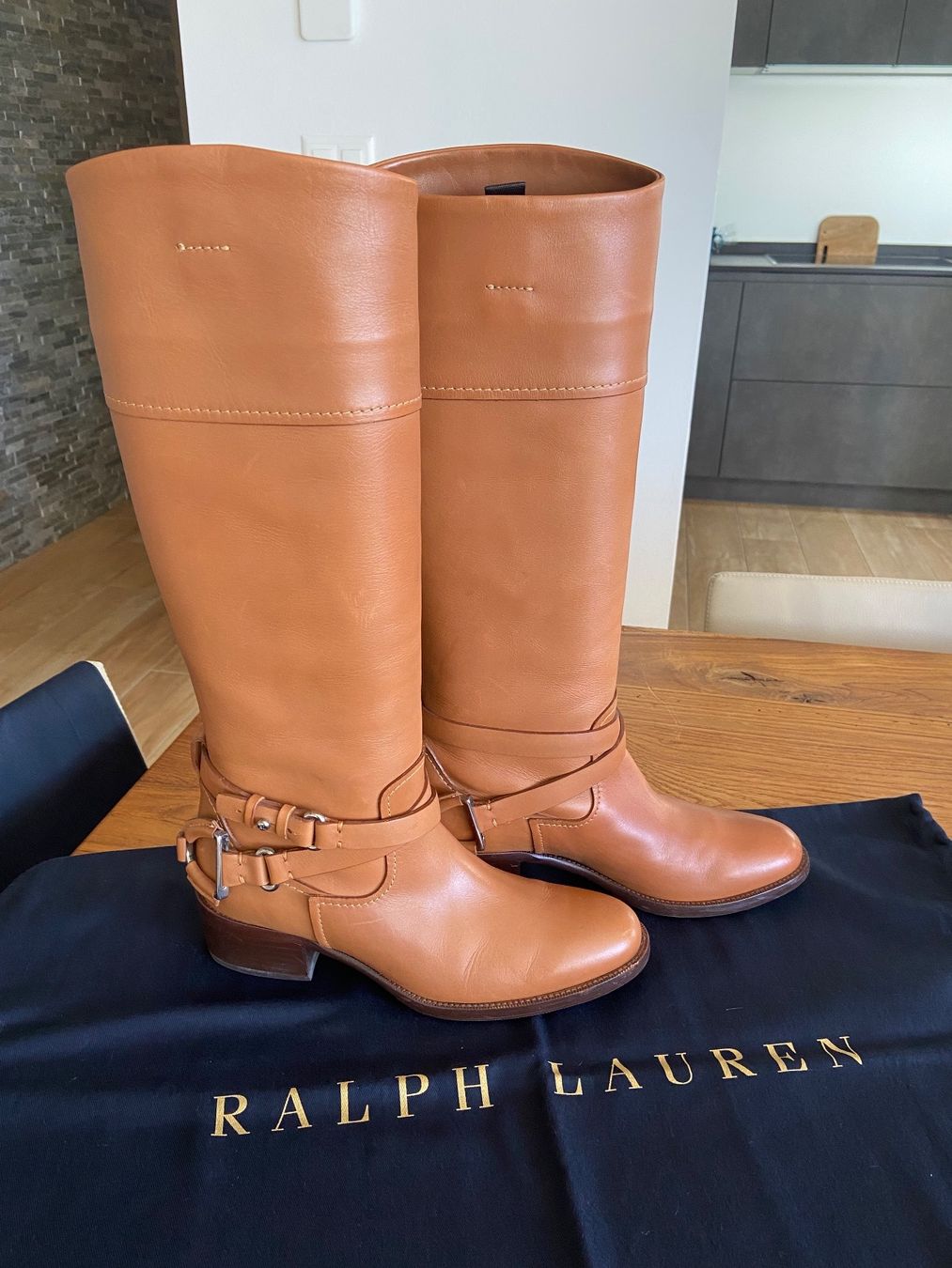 Ralph Lauren Damenschuhe: RALPH LAUREN - Sublime Bottes Camel - 38 – Gebraucht aus Chardonne von  1