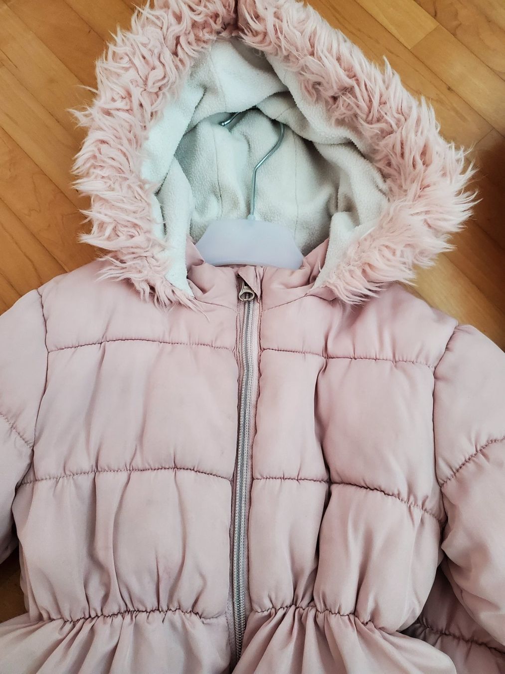 Primark Giacche & Cappotti: 2 Winterjacken von Primark Gr 98 Mädchen – Usato da Dättwil AG venduto da Globetrotter2000 1