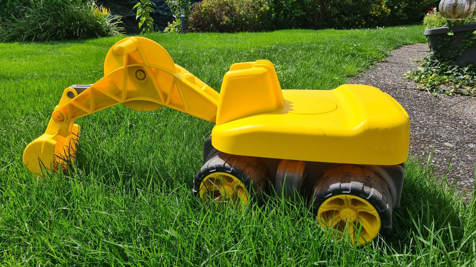 Big Veicoli per bambini: BIG Baggerfahrzeug Sitzbagger für Kinder – Usato da Obergösgen venduto da schesom