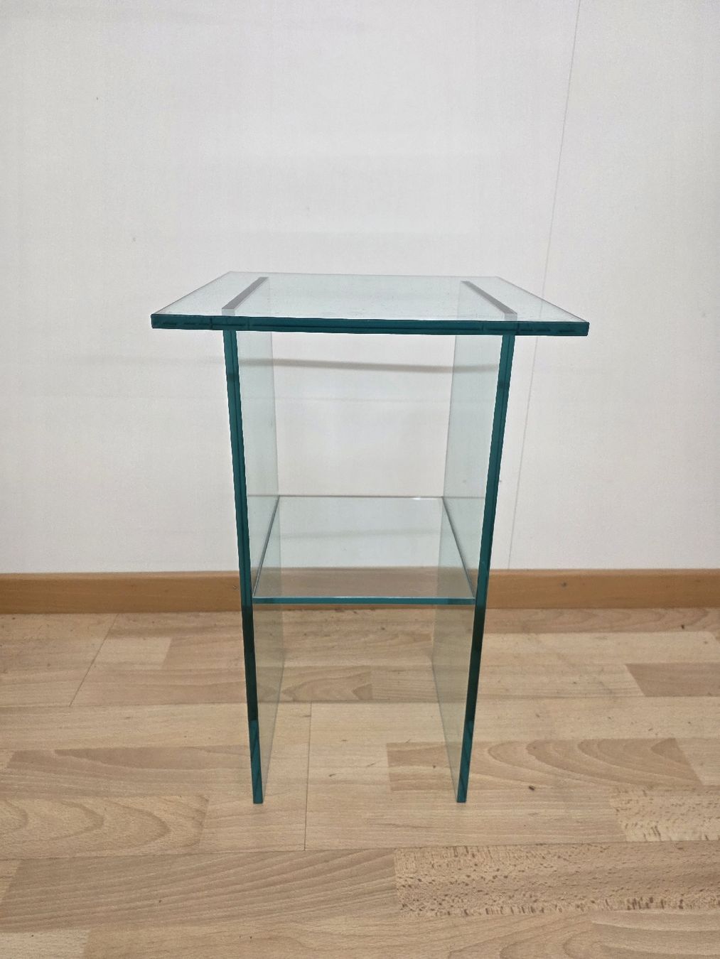 Tavoli: Glas-Beistelltisch 2 Ablagen modern – Usato da Rieden AG venduto da RuvensBrocki 3