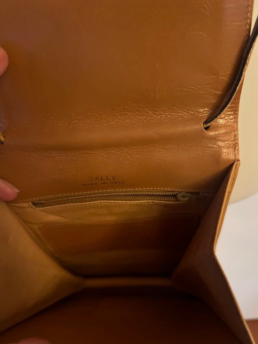 Bally Borse da donna: Bally Umhängetasche Leder Vintage – Usato da Zürich venduto da JOD213 1