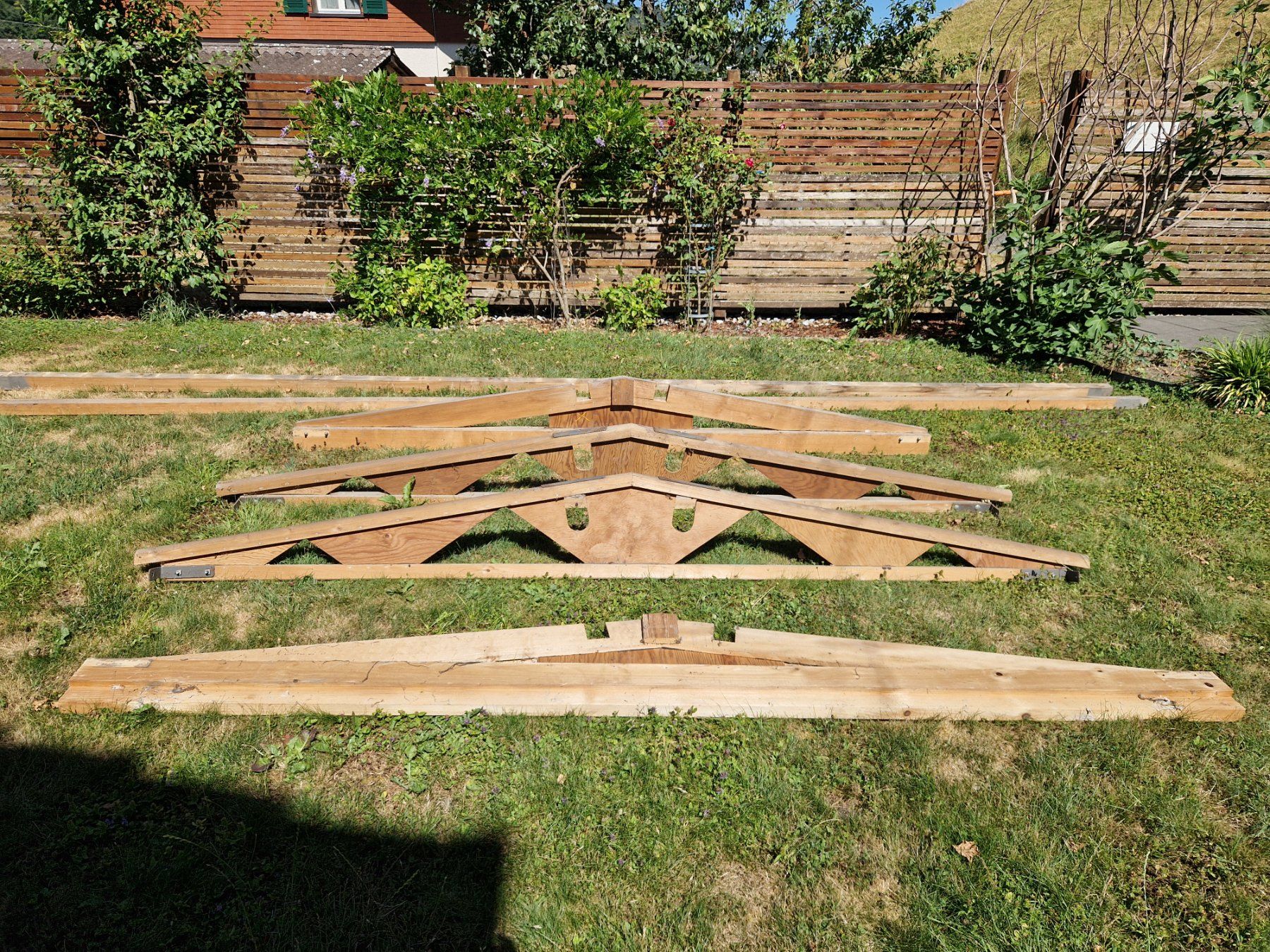 Holzartikel: Dachbinder / Holz Dachkonstruktion /Dachstühle – Gebraucht aus Ostermundigen von Wingels