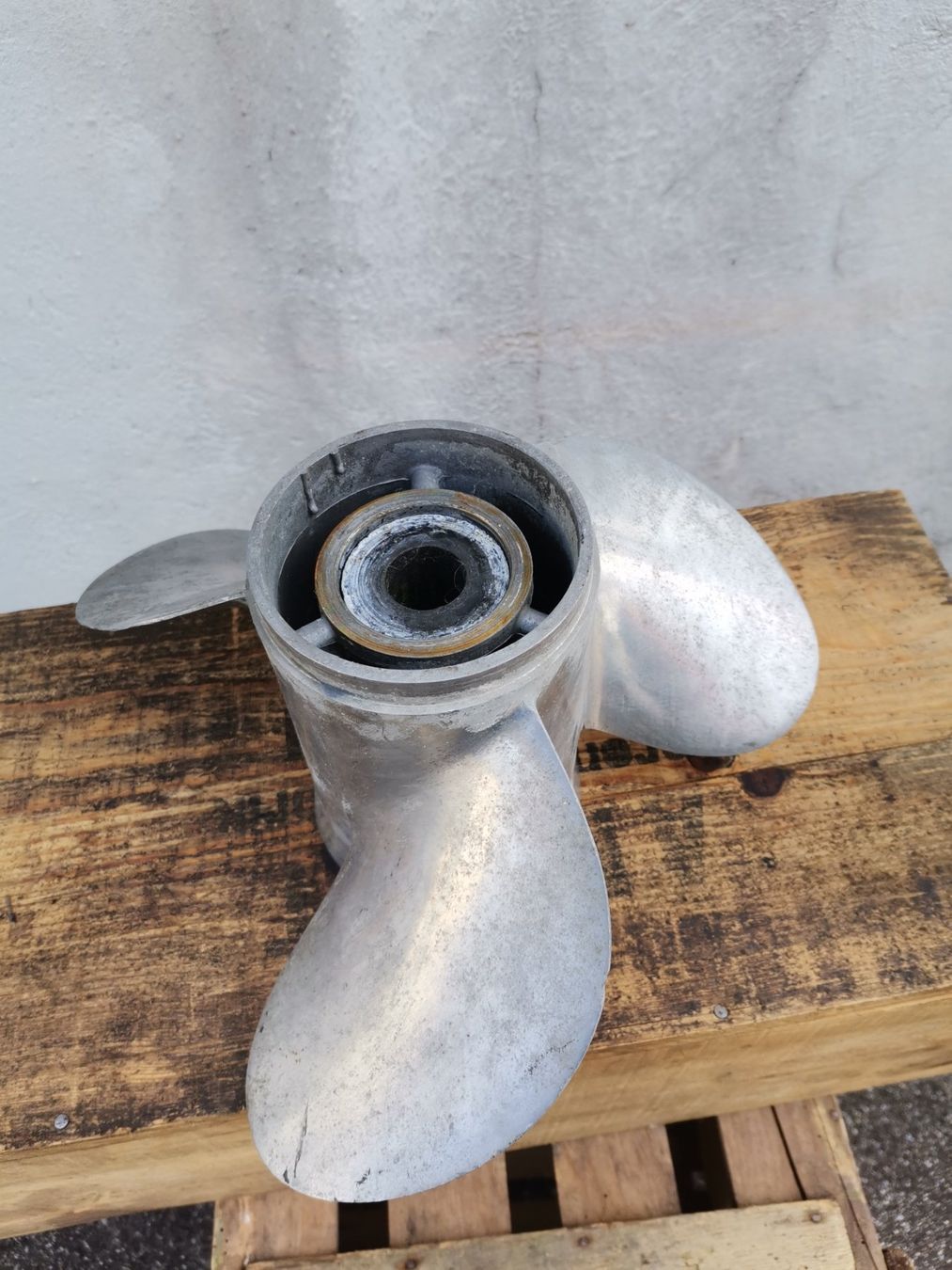 Skulpturen & Statuen: Schiffschraube, Schiffsschraube, Industriedesign, Aluplastik – Gebraucht aus Wiedlisbach von materialkreislauf 1