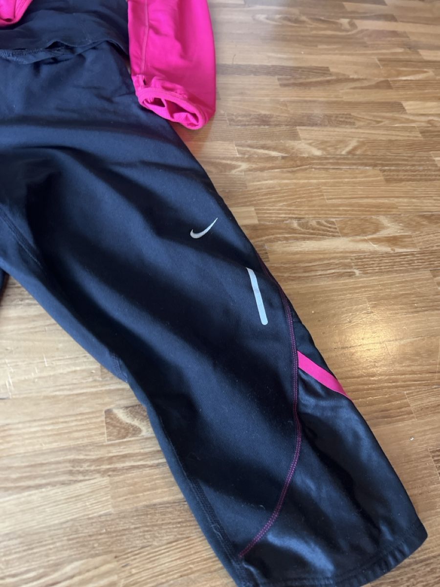 Nike Lotti di vestiti: Nike Running Set Dri-Fit M – Usato da Wiesendangen venduto da travelstar 1