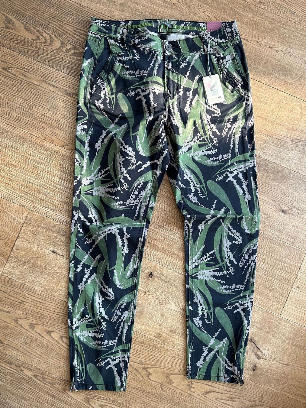 Nile Pantaloni: Hose, Nile //NEU//  M – Nuovo (secondo la descrizione) da Stettfurt venduto da outlet72